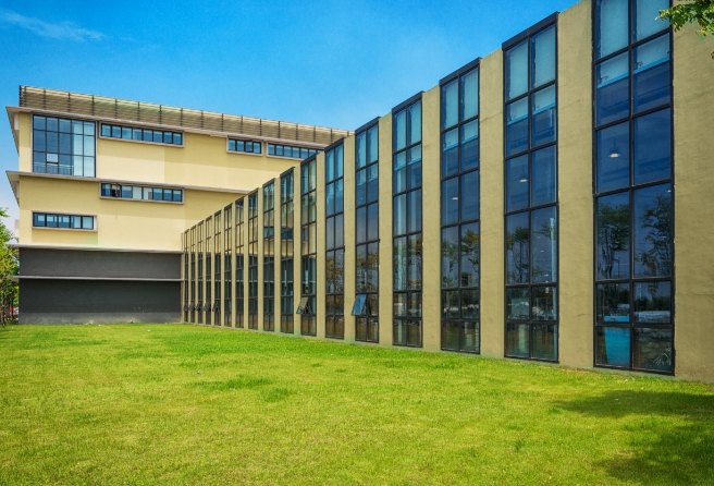 institutionnel-batiment-scolaire
